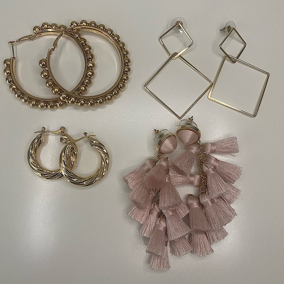 Francesca's Earring Bundle - Picture 1 of 5